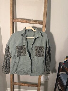 Simplee Apparel Olive Green Button-Up Jacket with Leopard Print Pockets